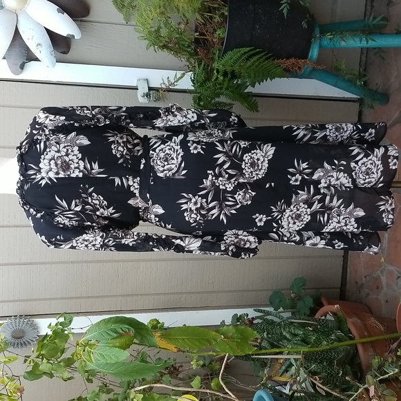 Bardot Floral Romantic Wrap Dress Size 6 - Picture 7 of 16